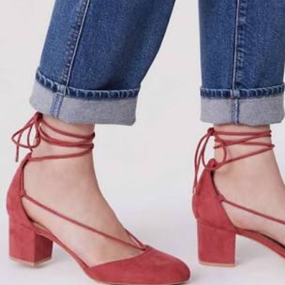 LOFT Shoes - Ann Taylor LOFT Lace Up Block Heels